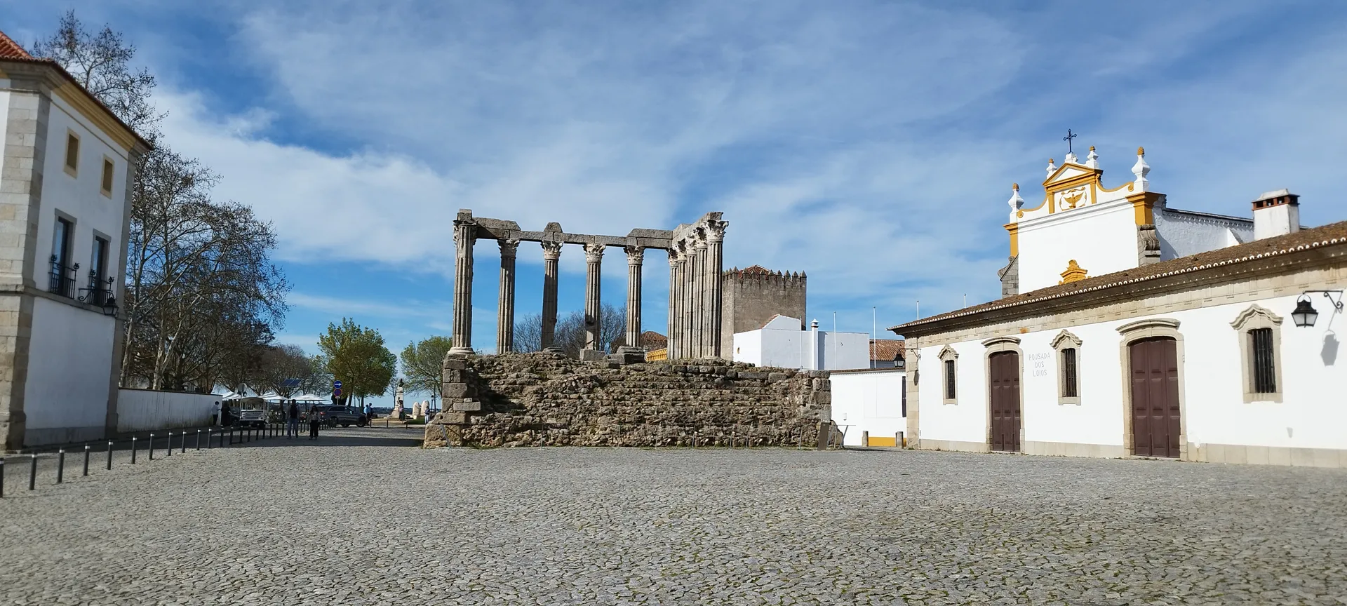 Visitar Évora e o seu Templo romano